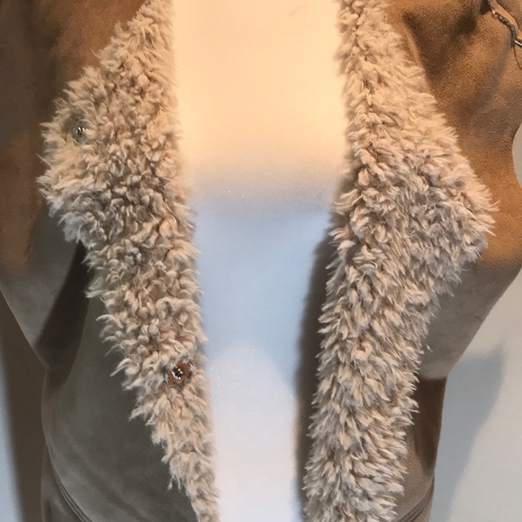 “FAUX SUEDE & SHEEPSKIN “ Ladies Vest - Picture 15 of 15